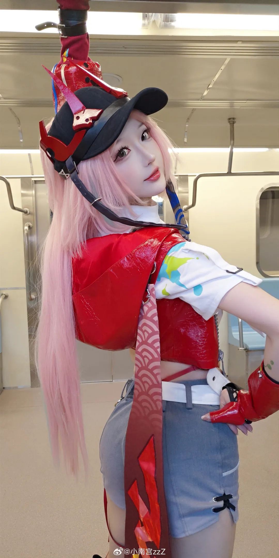 COSPLAY | 站在屋顶只对风说不想被左右